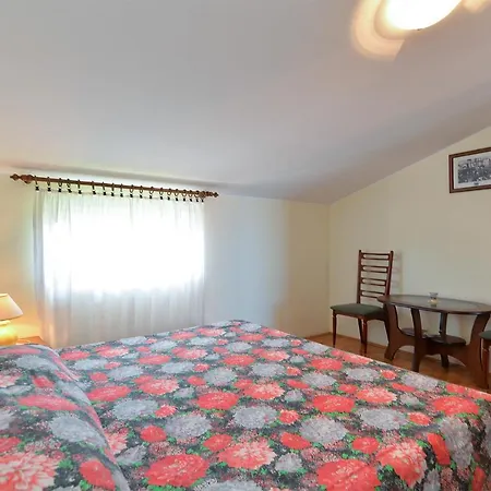 Apartment Andela 250 * Fazana