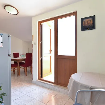 Apartment Andela 250