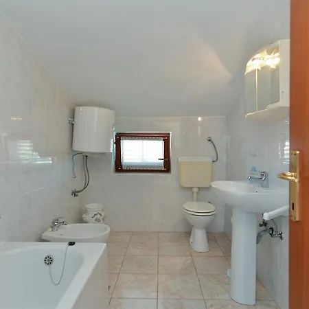 Apartment Andela 250 Fazana