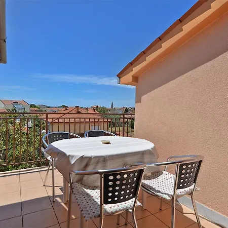 Apartment Andela 250