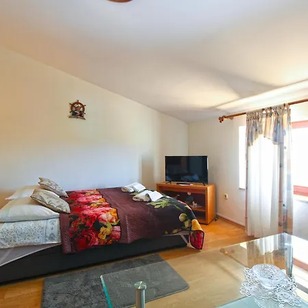 Apartment Andela 250